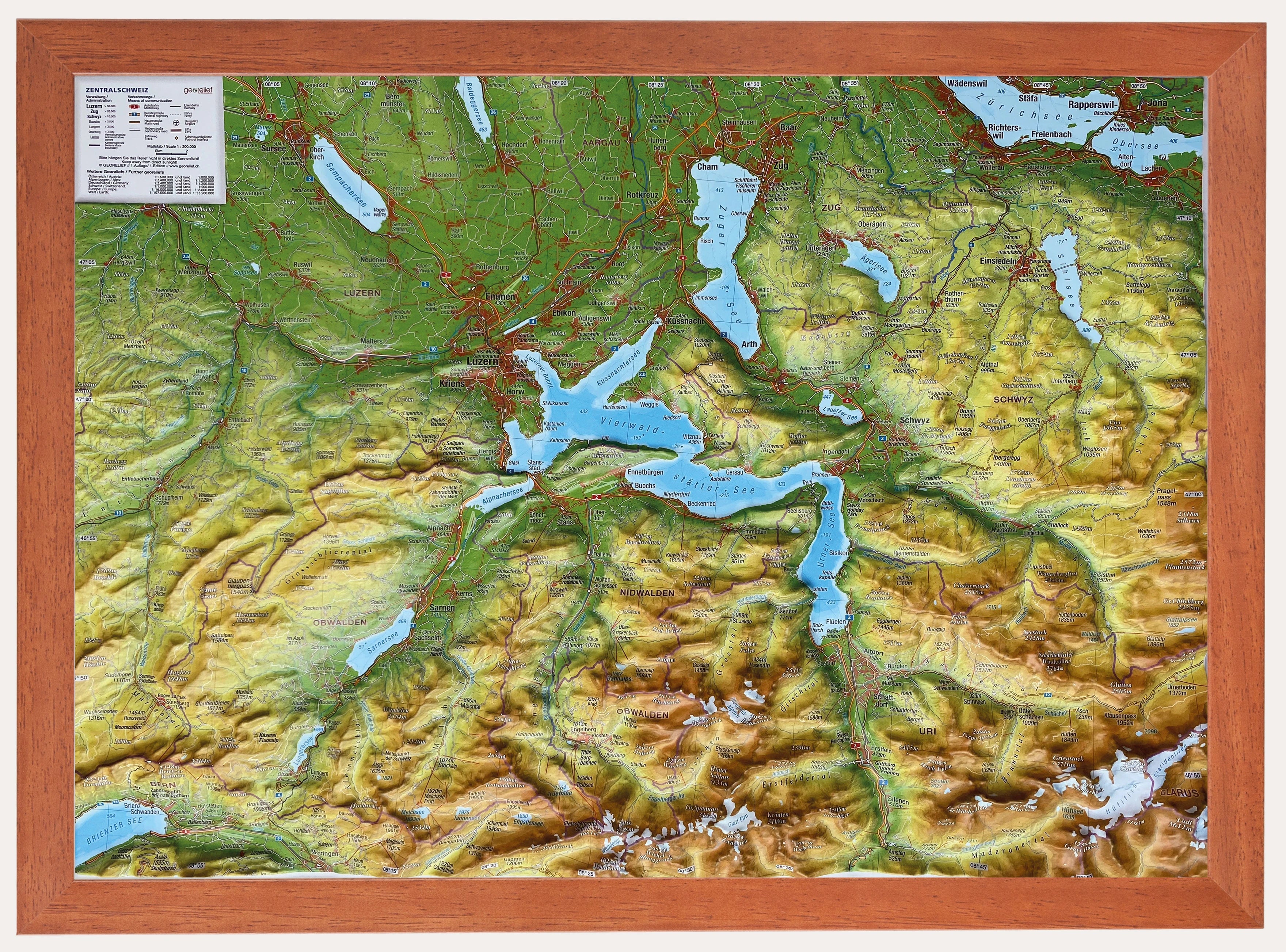 Zentralschweiz - Reliefkarte (39 x 29 cm / 1:200.000)