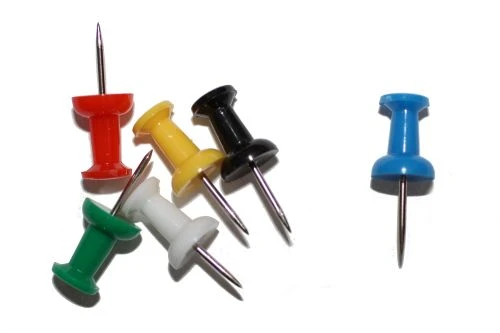 Farbige Markiernadeln für Landkarten